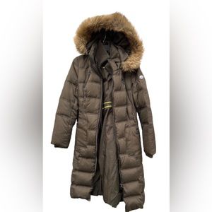 Kenzie Long Puffer w/ Detachable Fur Hood - size M